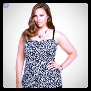 Torrid NWOT animal print bustier style top!