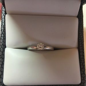 Diamond engagement ring