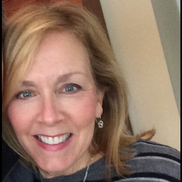 Meet your Posher, Rebecca