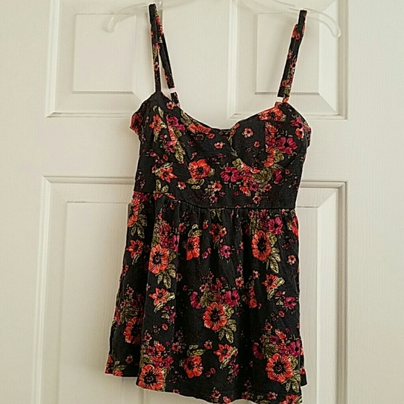 *SOLD* Kirra floral tank top