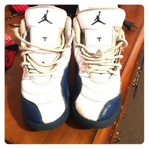 Jordan's fair condition just need new shoe string