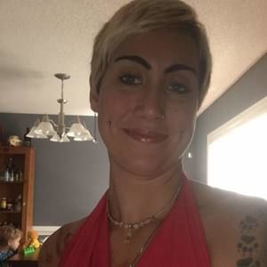 Meet your Posher, Leah