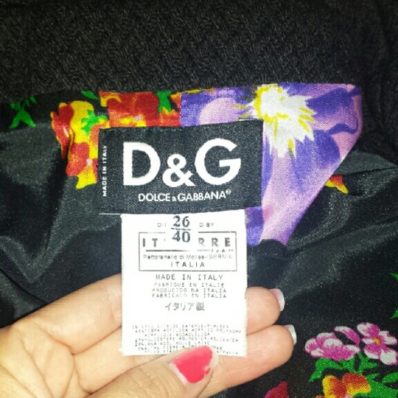 ๐ Dolce & Gabbana Amazing Black Coat - Picture 4 of 4