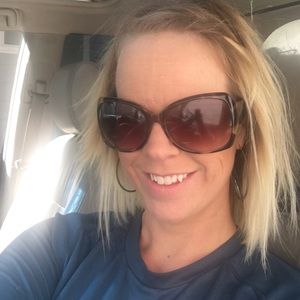 Meet your Posher, Molly