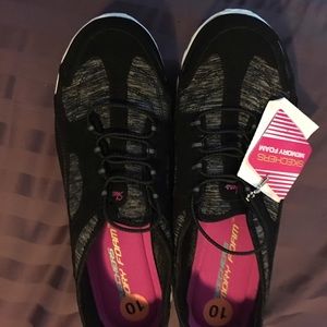 Sketchers memory foam slide on sneakers