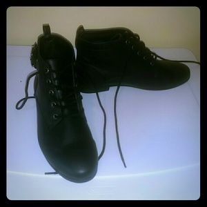 Black Boots