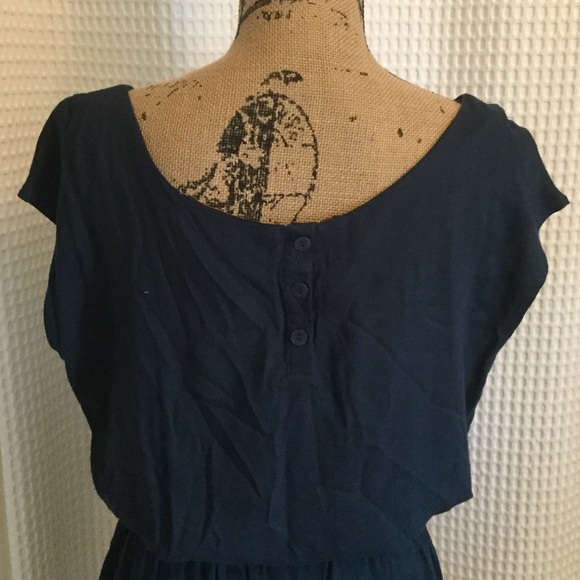 Dress - Picture 3 of 4