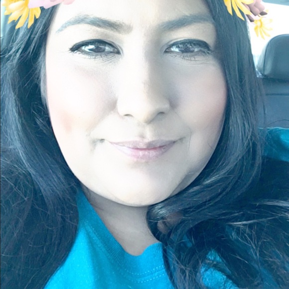 Meet your Posher, Corina