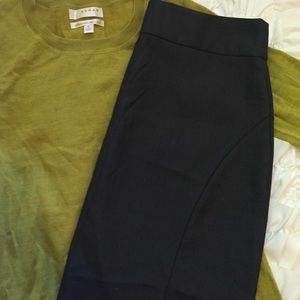 {Banana Republic} Gray Pencil Skirt