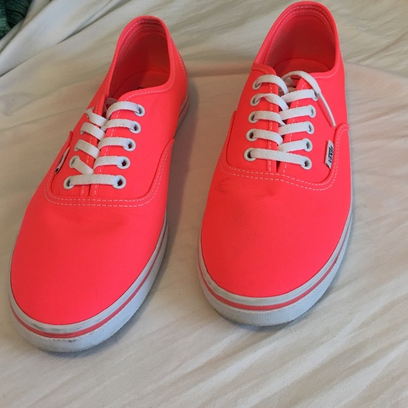 Coral Vans Lo Pro