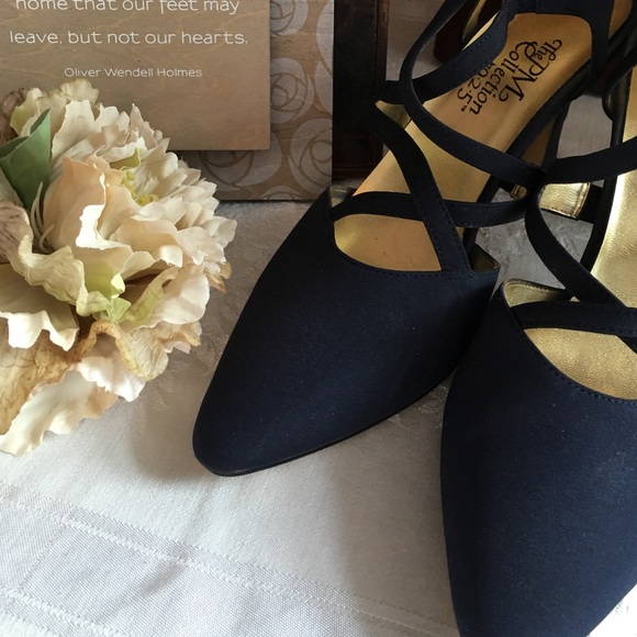 9-2-5 Navy Strappy Heels, 7.5 M, $20