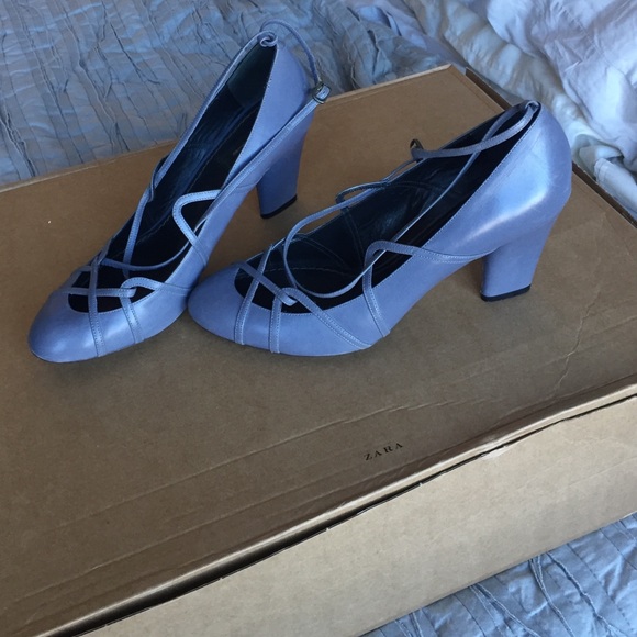 Retro Marc Jacobs Pump - Picture 2 of 3