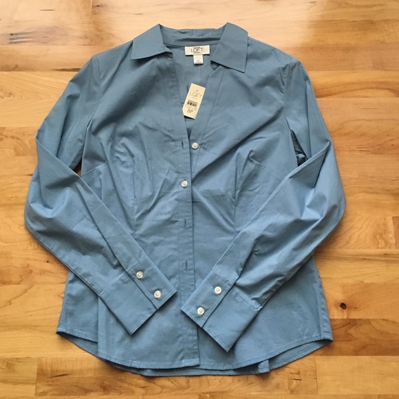 Ann Taylor LOFT long-sleeved button down