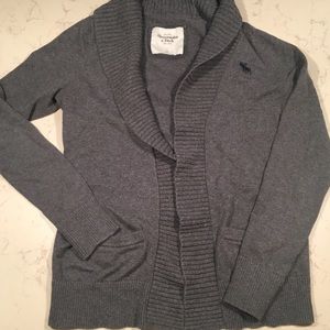 Abercrombie cardigan with pockets