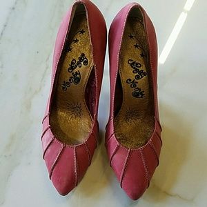 Womens Shoes
