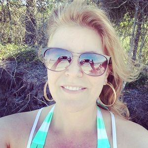 Meet your Posher, Angelym