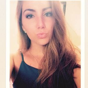 Meet your Posher, Caitlyn