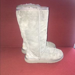 Gray tall Uggs