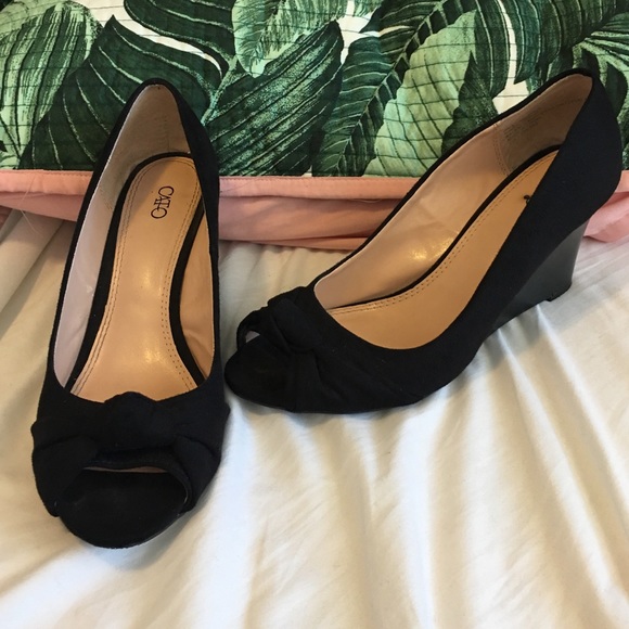 Cato Peep Toe Wedges black