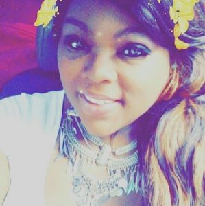 Meet your Posher, Kadesha