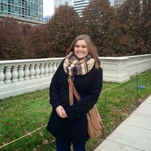 Meet your Posher, Alyssa