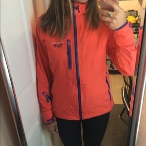 Ski jacket shell or Rain coat