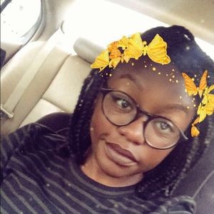 Meet your Posher, Monifa