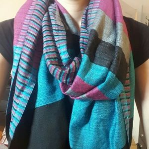 NWOT Blue, Black, Pink & Grey Scarf
