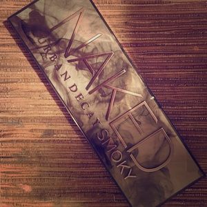Urban decay smokey palette!