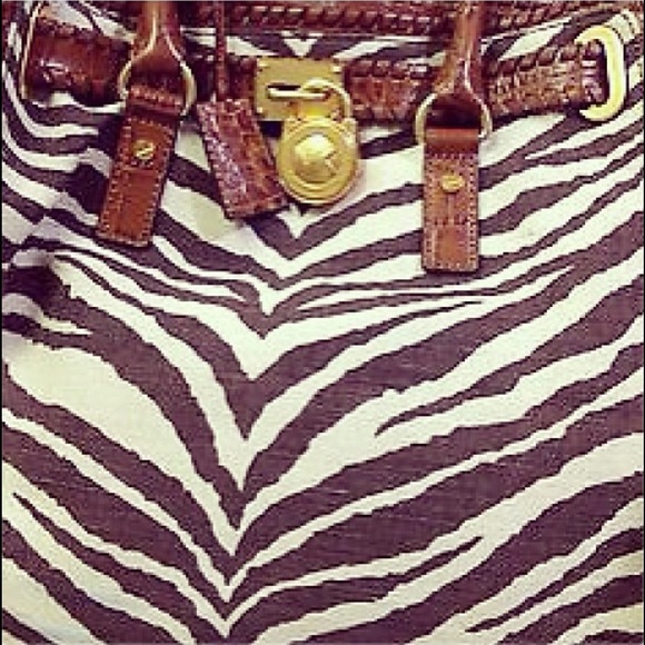 MICHAEL KORS HAMILTON WHIPPED TIGER CANVAS BAG - Picture 2 of 4