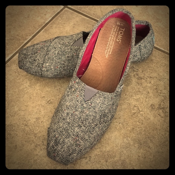 Toms