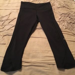 Lululemon crops