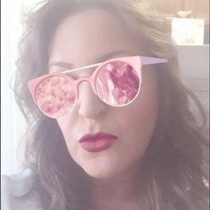 Meet your Posher, April