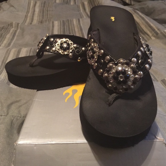 Jeweled thong Sandles