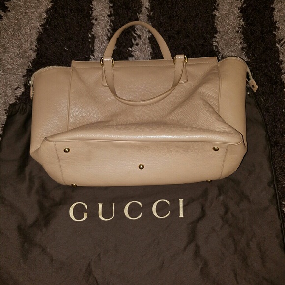 Handbag - Picture 2 of 3