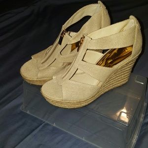 MK Damita  wedge sandal