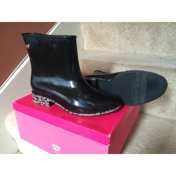 New Melissa Goji Berry Almond Toe Boots fit 5.5-6 - Picture 5 of 5