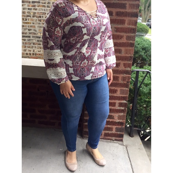 ⚡️SALE⚡️Plus Size Tassel and Lace Top - Picture 2 of 2