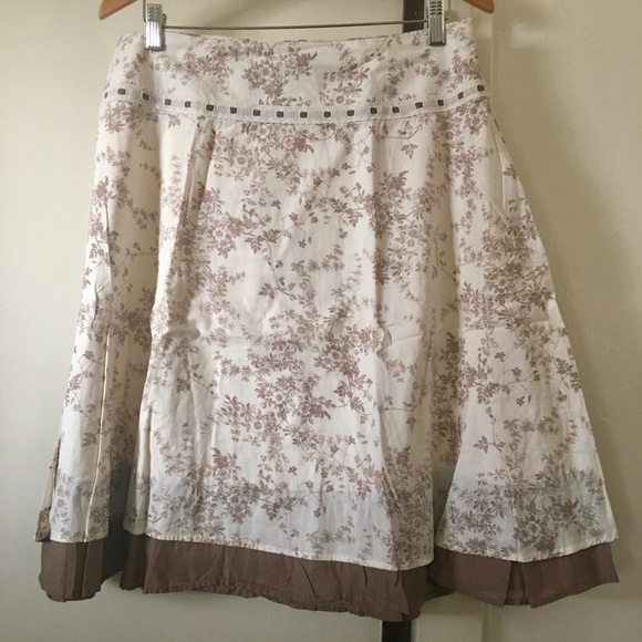 EUC knee length skirt