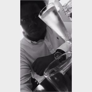 Meet your Posher, Emmanuel-désiré