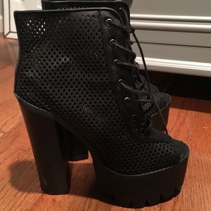 Chunky mesh high heels