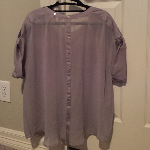 Blouse - Picture 2 of 3