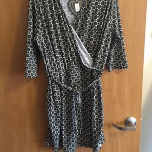 Short black and white dress