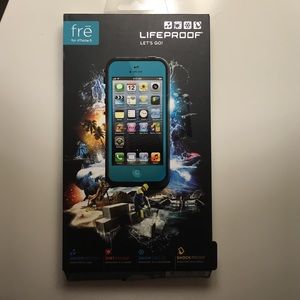 LIFEPROOF iPhone 5 case