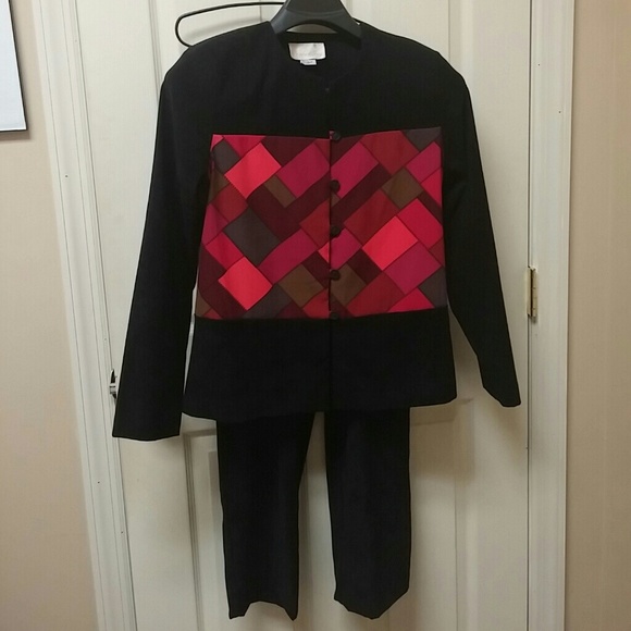 Gorgeous Ladies Suede like pants suit