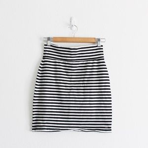 {VS Pink} | Black & White Striped Skirt