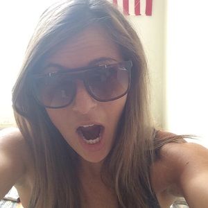 Meet your Posher, Sally