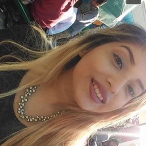 Meet your Posher, Mireya