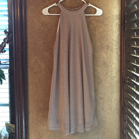 ❗️SALE❗️💥🆕 Shimmery Gold High Neck Shift Dress - Picture 2 of 4