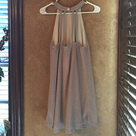 ❗️SALE❗️💥🆕 Shimmery Gold High Neck Shift Dress - Picture 3 of 4